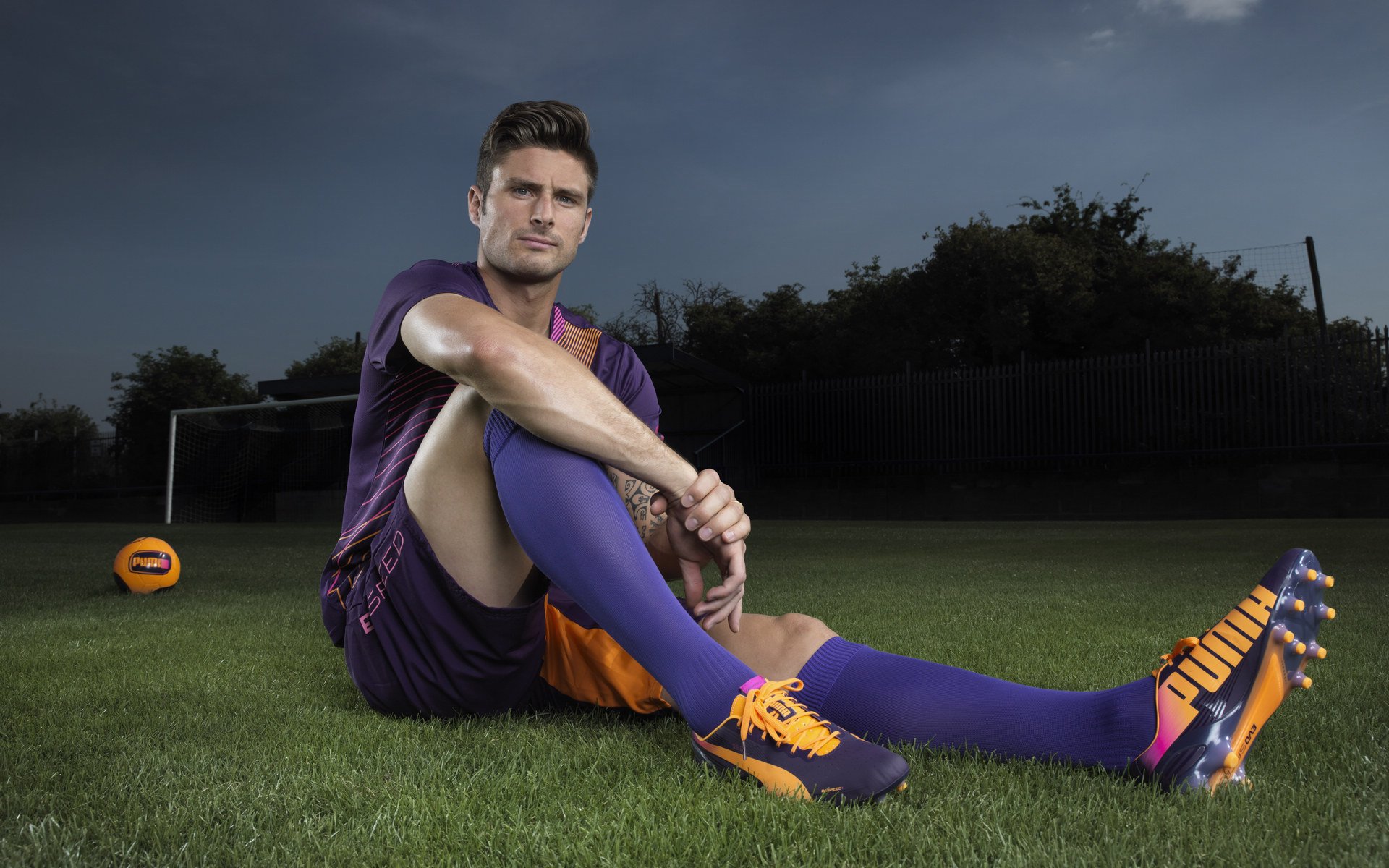 激烈交锋：双方拼尽全力，留下一场经典战役！，激烈冲突